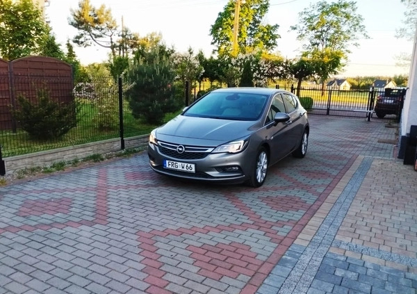 Opel Astra cena 37900 przebieg: 148000, rok produkcji 2016 z Lubliniec małe 379